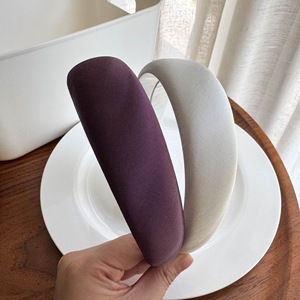 Serre-tête en satin uni de 4 cm de large, accessoire de coiffure tendance pour femmes et filles, idéal pour le maquillage quotidien - Product Image 3