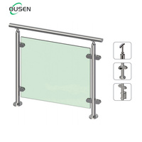 Balustrade en acier inoxydable pour balcon de maison duplex au Nigeria, avec escalier, terrasse en verre, garde-corps en acier, profilé en U, design intérieur