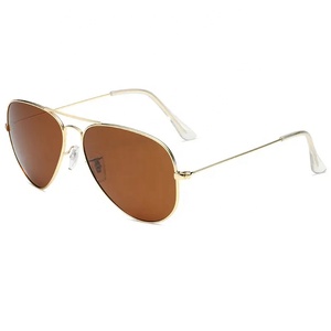 2025 di lusso Designer uomo donna Uv400 lenti <span class=keywords><strong>occhiali</strong></span> <span class=keywords><strong>da</strong></span> <span class=keywords><strong>sole</strong></span> di marca classica <span class=keywords><strong>occhiali</strong></span> <span class=keywords><strong>da</strong></span> <span class=keywords><strong>sole</strong></span> <span class=keywords><strong>con</strong></span> struttura in metallo - Product Image 4