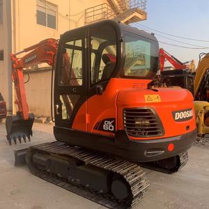 Miniexcavadora hidráulica Doosan Dx60 de 6 toneladas, excavadora de orugas pequeña usada con componentes centrales a la venta en China - Product Image 2