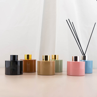 Bouteille en verre cylindrique vide colorée de 120 ml avec bouchon à vis, vente en gros, flacon de luxe rechargeable pour arômes et bâtonnets aromatiques, vente en gros