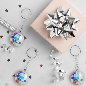 고품질 미니 컬러풀 플라스틱 소재 키체인 가방 펜던트 디스코 미러볼 키링 기타 파티 장식용 - Product Image 1