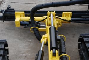 強力なサイクロイド-デュアルモーター<span class=keywords><strong>KG920B</strong></span>ドリルリグYuchaiエンジン付き350mmオープンピット水平掘削用クリアランス - Product Image 3