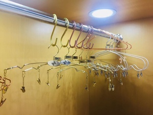 Móc Treo Dây Kim Loại Màu Vàng Hồng Có Kẹp Nhỏ Để Trưng Bày Áo Ngực Và Đồ Lót - Product Image 4