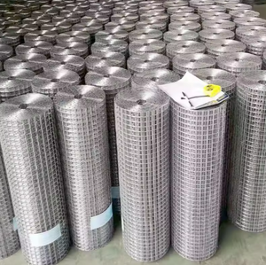 Valla para ganado estilo marca roja aprobada Veterinaria con alambre de acero de alto carbono para sistemas de manejo de ganado Valla para ganado - Product Image 1