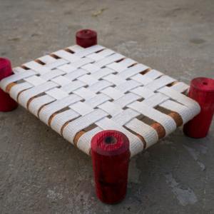 Cama de Madera Hecha a Mano Estilo Antiguo Ladoo Gopal Khatiya, Muebles en Miniatura para Ídolo de Krishna, Decoración de Templo Pooja, Diwali - Product Image 5