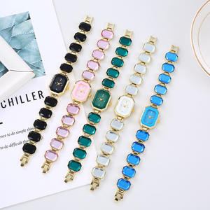 高級レトロクォーツウォッチ女性用スタイリッシュでおしゃれなギフト宝石スパークリングガラスダイアル窓ポインターディスプレイモダン合金 - Product Image 1