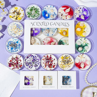 Ensemble cadeau artisanal pour la fête des mères, bougie en cire de soja aromatique avec fleurs séchées, paillettes, cristaux et décorations en coquillages