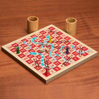Ccustom Set permainan Ludo 2 dalam 1 reversibel kayu ular dan tangga untuk dewasa anak-anak pabrik grosir