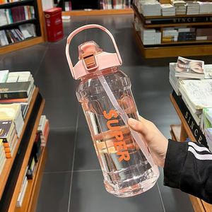 Borraccia Sportiva da 2000ml di Grande Capacità per Uomo, Fitness, Attività all'Aperto, Portatile con Cannuccia, Resistente alle Alte Temperature, Bottiglia Ton Ton - Product Image 4