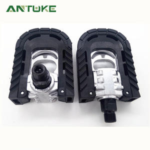 Pedales plegables de aleación de aluminio para bicicleta, color negro, antideslizantes, con rodamientos sellados, eje de acero, multiusos para bicicleta plegable - Product Image 3