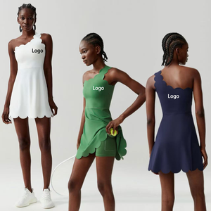 Robe de tennis asymétrique en dentelle avec logo personnalisé pour femme, coupe ajustée, grandes tailles, poches latérales, ensemble de tennis respirant pour le pickleball - Product Image 1