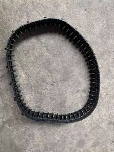 Venta al por mayor pequeño modelo de robot de pista de goma natural correa de goma oruga piezas de maquinaria de construcción hechas en China - Product Image 2