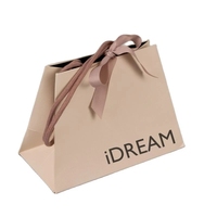 Poignées de ruban de luxe blanc bon marché, emballage cadeau de bijoux de mariage, sacs en papier imprimés personnalisés avec votre propre Logo