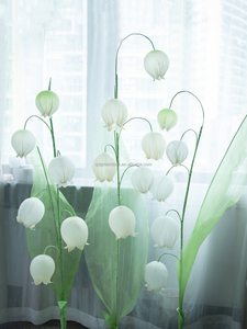 A-151 prix de gros fait à la main grande qualité fleur géante muguet artificielle pour la décoration de mariage et la décoration intérieure - Product Image 6