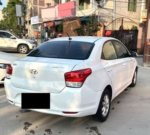 Voiture d'occasion H-YUNDAI A-CCENT 2017 1.4L Essence Automatique Berline Compacte 5 Portes 5 Places Exportation Chine - Product Image 2