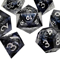 Dadu Halloween Tema Tengkorak Ferocious 16mm DND Dadu Polihedral Inti Cair Mengambang Resin untuk Pemain Game D6 DND