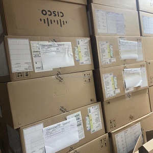 Commutateurs de la série Nexus 9000, 24 ports, connecteurs QSFP28 40/100G avec fonction PoE, N9K-C9332C, scellé d'origine, en stock - Product Image 4