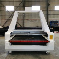 Machine de découpe laser panoramique à alimentation automatique avec caméra CCD haute résolution pour tissus (coton, lin, cuir, papier)