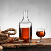 Bouteille de spiritueux cylindrique haut de gamme 500 ml en verre silex haute transparence pour whisky, vodka, tequila, brandy, gin, avec logo personnalisé, directement de l'usine