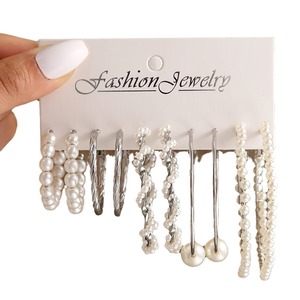 Ensemble de 6 paires de boucles d'oreilles fantaisie en perles d'imitation, plaqué argent, en alliage, pour femme, bijoux tendance pour soirée - Product Image 1
