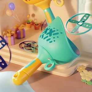 Juego Interactivo al Aire Libre para Padres e Hijos: Disco Volador de Bambú con Lanzamiento Manual para Niños, Ideal para Deportes de Verano al Aire Libre - Product Image 3