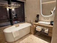 Dalle de marbre beige breccié poli de luxe moderne, beige crème naturel fragmenté pour murs, sols et comptoirs de villa