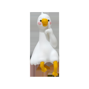 Adorable decoración de pantalla con forma de ganso blanco grande de Jiay, una artesanía de plástico suave y acogedora para estaciones de trabajo de oficina. - Product Image 5
