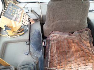 Bulldozer CAT D5M d'occasion de qualité supérieure à vendre |   État d'origine |   Bouteur CAT d'occasion durable - Product Image 5