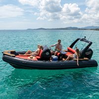 Bateau semi-rigide gonflable Hypalon de 5,8 m remorquable, coque en fibre de verre à fond en V profond, console centrale de luxe, bateau sportif RIB, bateau de croisière familial