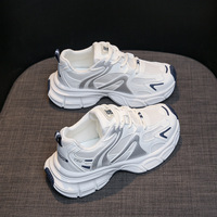 Vente directe d'usine, baskets décontractées respirantes à semelle souple pour femmes, chaussures plates en tissu pour la marche quotidienne, logo personnalisé, nouveau style printemps