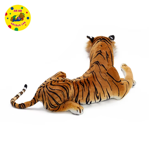 Gran Peluche de Tigre Siberiano Blanco, Adorable y Suave, Relleno de Algodón PP, Accesorios de Plástico Duradero, Juguete de Peluche de Tigre Artificial Realista - Product Image 4