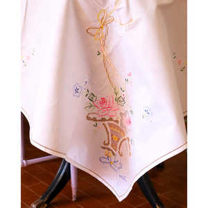 Nappe rectangulaire en coton et lin avec broderie colorée et 12 serviettes, accessoire de salle à manger écologique de marque - Product Image 6