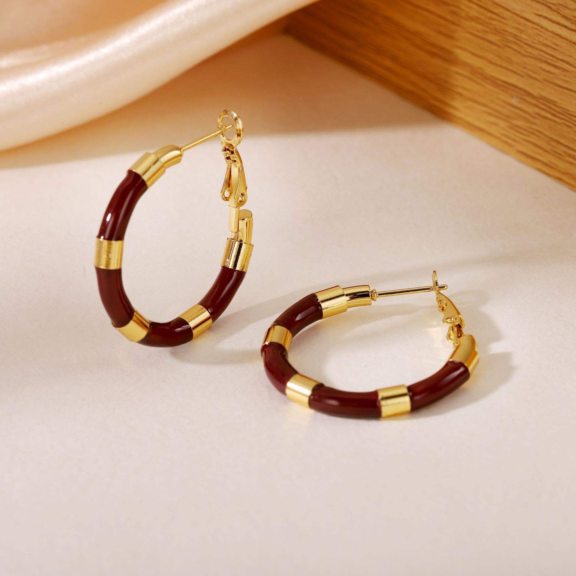 4ไม่น้ำเคลือบไวน์หลูหลาง