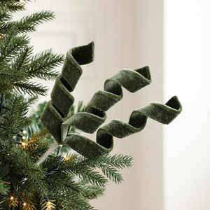 Ramas de Navidad de Terciopelo Rizado al por Mayor, Ramas en Espiral Rojas y Verdes para Decoración de Árboles y Coronas - Product Image 4