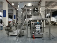 Machine automatique d'emballage de salades et de fruits mélangés, conditionnement de la laitue en sacs, pesage et emballage en une seule opération