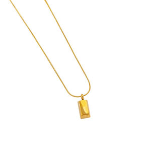 Collier en acier titane de mode américaine, non <span class=keywords><strong>d</strong></span>écolorant, pour femme, <span class=keywords><strong>amour</strong></span>, haut de gamme, niche, luxe léger, polyvalent, chaîne de clavicule, bijoux - Product Image 5