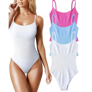 Body tendance à fines bretelles avec taille haute, panneaux latéraux sans couture et texture côtelée, idéal pour porter en superposition ou seul - Product Image 4