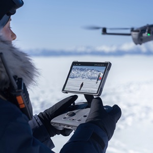 Control Remoto Avanzado <span class=keywords><strong>RC</strong></span> <span class=keywords><strong>Pro</strong></span> 2 de Grado Profesional para Fotografía Aérea de Alto Rendimiento <span class=keywords><strong>DJI</strong></span> - Product Image 5