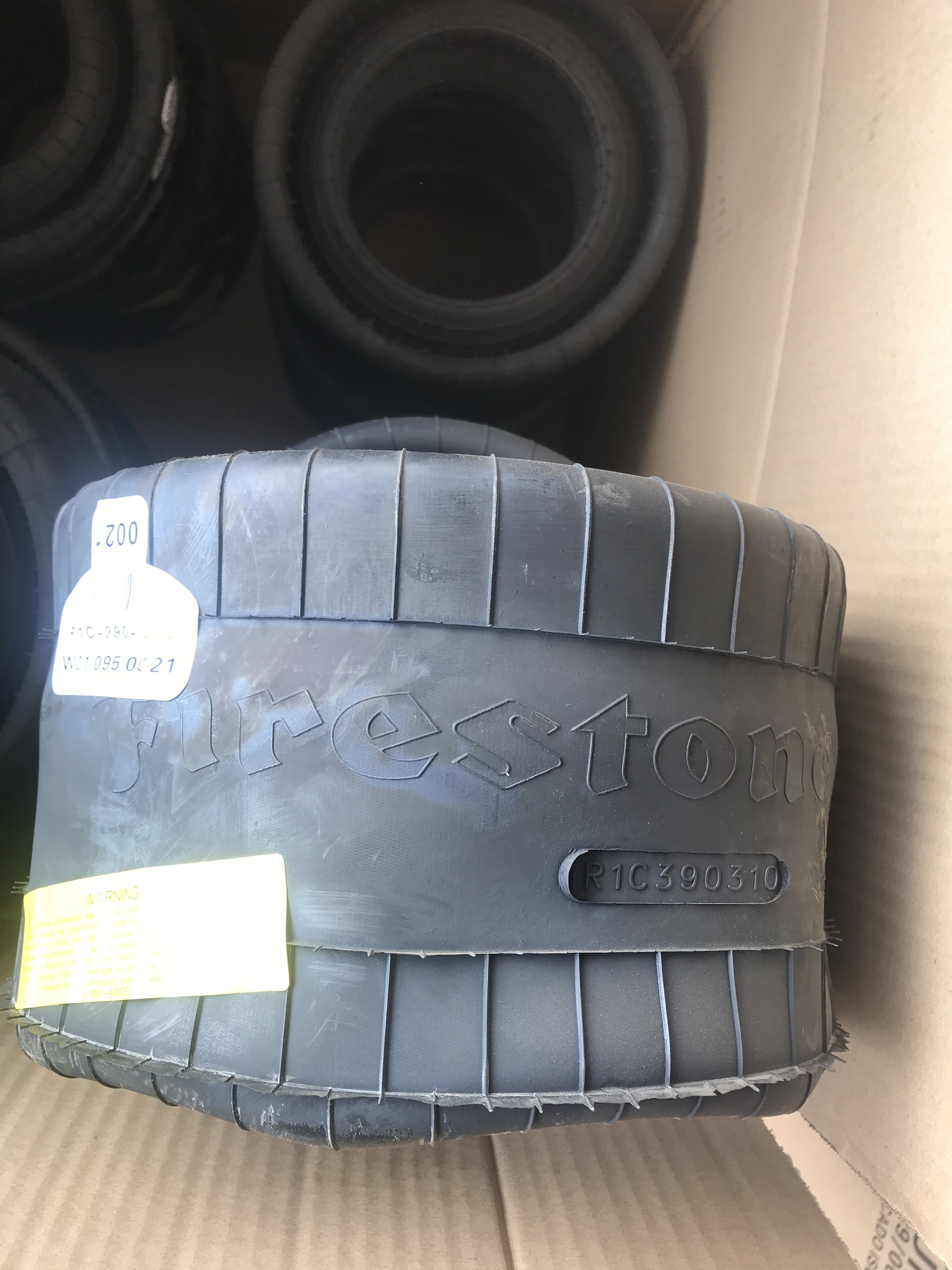 Firestone 661N Bus Air Suspension Bag - Reliable & Durable