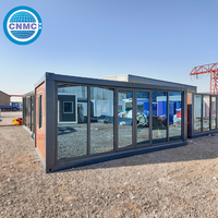 Villa de luxe en conteneurs, maison modulaire en conteneurs au design moderne avec toutes les commodités