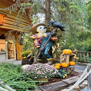 Scultura di Zucca di Halloween Personalizzata in Fibra di Vetro, Decorazione in Resina a Tema Fantasma per Parchi Divertimento e Case Stregate - Product Image 5