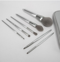 Vente en gros de pinceaux de maquillage vegan avec logo personnalisé, manche en bois, fond de teint professionnel, ensemble de 8 pinceaux