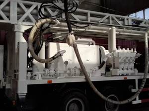 เครื่องเจาะแบบติดตั้งบนรถบรรทุกขนาด 1000 เมตร ยอดนิยม พร้อมแท่นหมุนสำหรับงานเจาะ ใช้สำหรับงานฐานรากอาคาร ขับเคลื่อนด้วยเครื่องยนต์ดีเซล มีจำหน่าย - Product Image 5