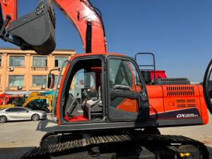 VENTE CHAUDE - Excavatrice hydraulique sur chenilles Doosan DX225, modèle 2024, excellent état, moteur puissant, fonctionnement fluide, boîte de vitesses. - Product Image 6