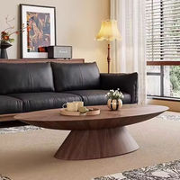 Table basse ovale contemporaine en bois brun pour salon et salle de séjour