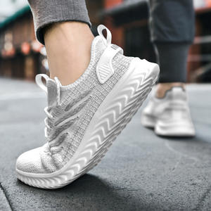 Hommes Nouveau Style Sportif pour Baskets Confortable Respirant Mesh Surface Casual Chaussures Tendance et à la Mode - Product Image 3