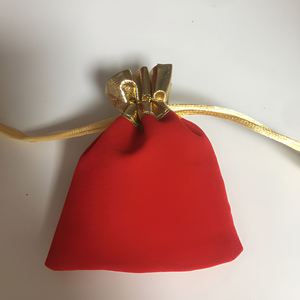 Sacs cadeaux en velours avec cordon de serrage de 2,8 x 3,6 pouces avec bordure dorée, pochettes pour petits cadeaux, bijoux, faveurs de mariage, Noël - Product Image 4