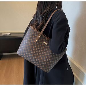 Hot Sale Geometric Pattern <b>Tote</b> <b>Bag</b> Customized Logo <b>Waterproof</b> Large Capacity PU Handbag - Product Image 6