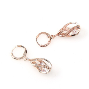 Pendientes de Botón Clásicos de Alta Gama en Aleación, Chapados en Oro de 10K, Unisex, Nuevo Estilo, Regalo para Novia, Accesorios para Orejas, Marca Mairi - Product Image 5